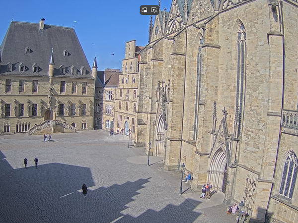 Blick auf den Markt und das Rathaus